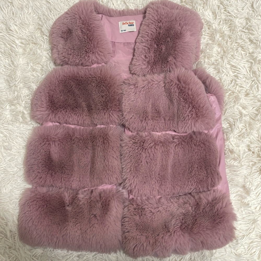 Purple Fur vest - Picture 1 of 3